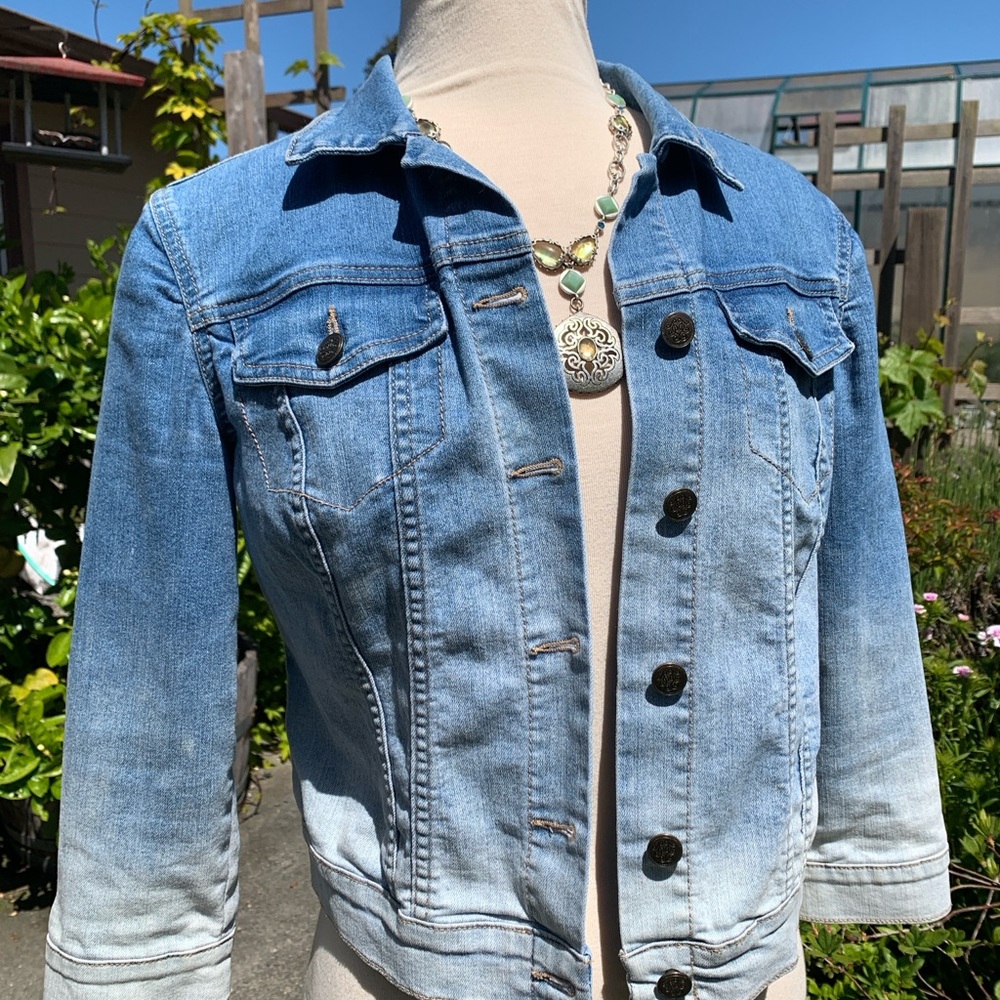 Jessica Simpson Blue and White Jean Jacket Gradient Design